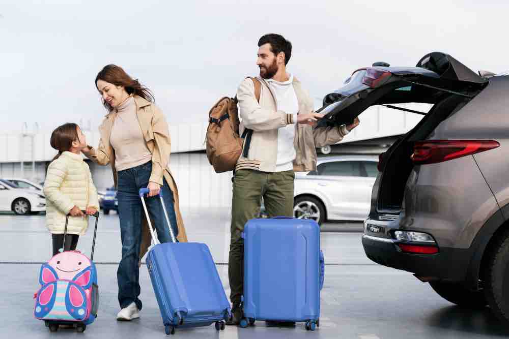 Best Taxi Service from Heathrow Airport to Swindon