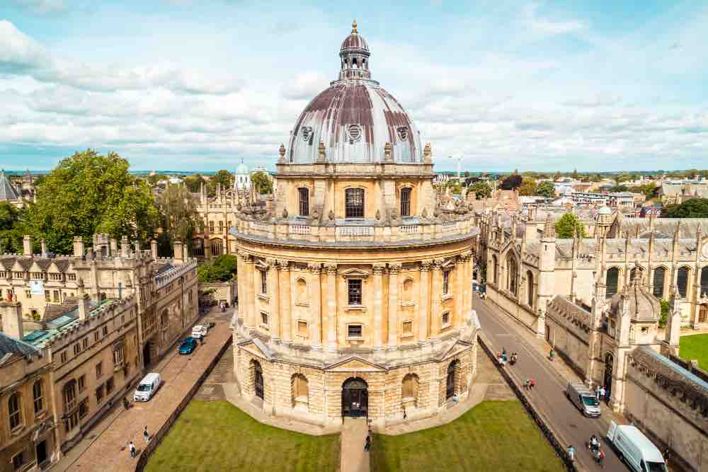 Heathrow to Oxford Taxi